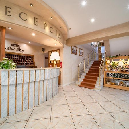 Hotel Nad Pisa Пиш Екстериор снимка