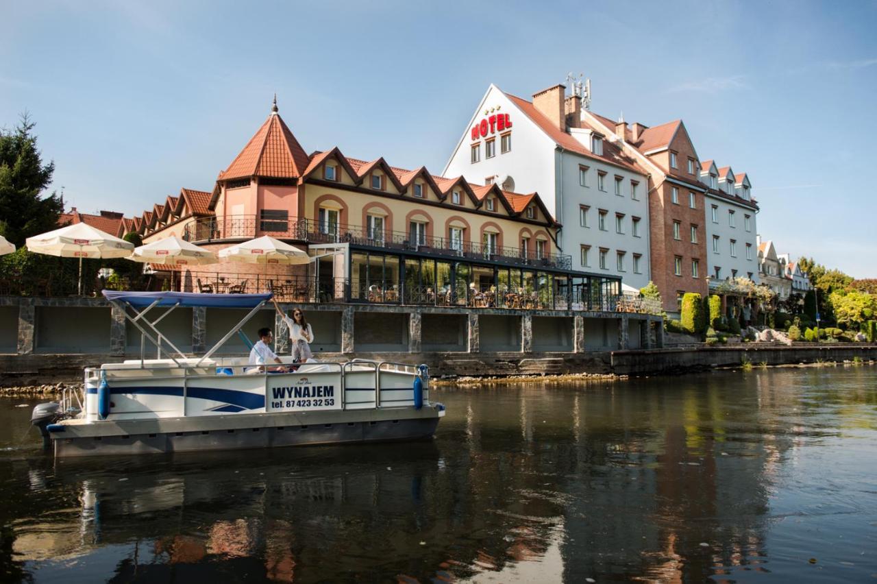 Hotel Nad Pisa Пиш Екстериор снимка