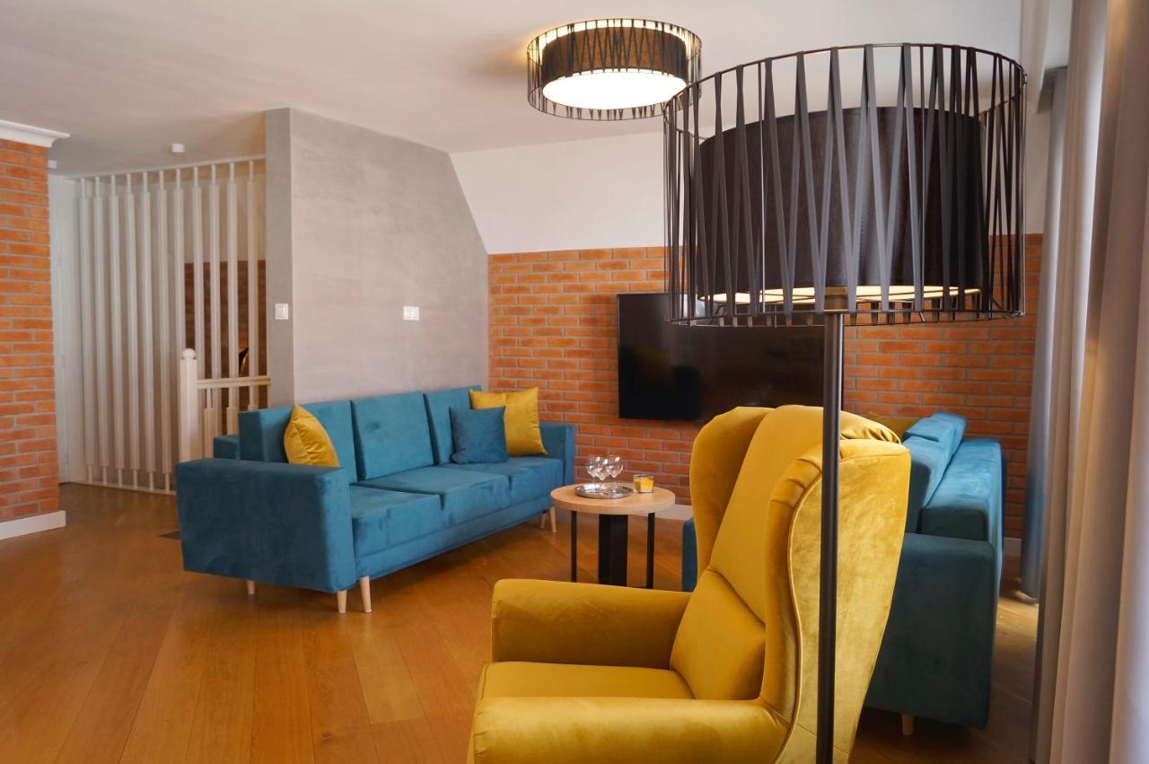 Hotel Nad Pisa Пиш Екстериор снимка