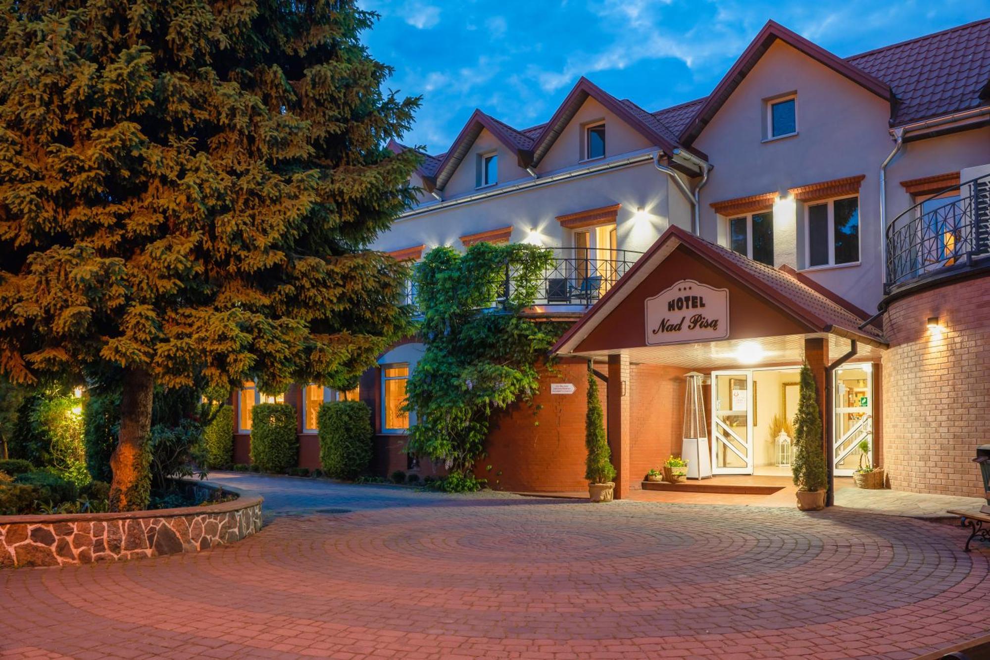 Hotel Nad Pisa Пиш Екстериор снимка
