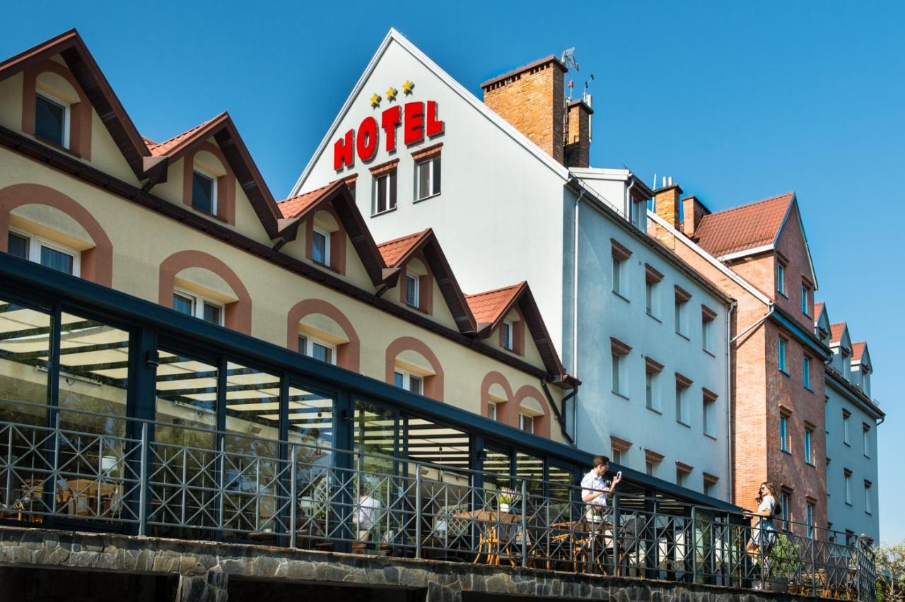 Hotel Nad Pisa Пиш Екстериор снимка